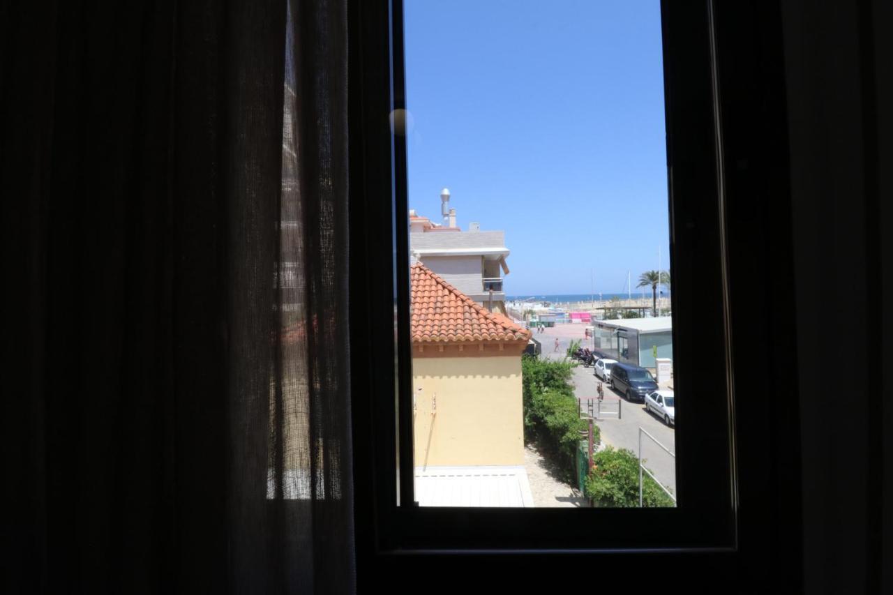 205 I Posada Del Mar I Encantador Hostel En La Playa De Gandia Экстерьер фото